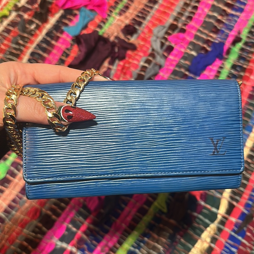 LOUIS VUITTON BLUE EPI BIFOLD WALLET